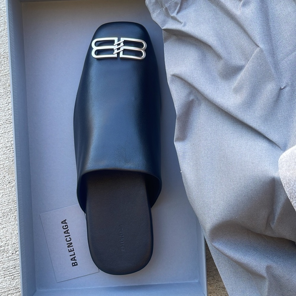 Balenciaga Cosy BB Mule